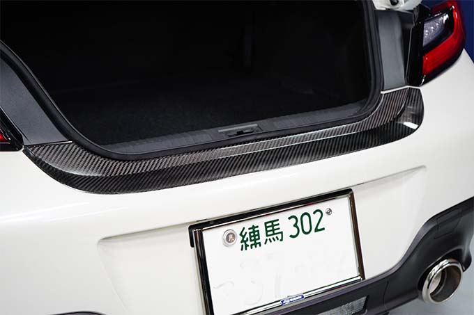SUBARU BRZ【Type:ZD8】TOYOTA GR86 【Type:ZN8】Drycarbon rear door step guard/st724【for RHD&LHD】