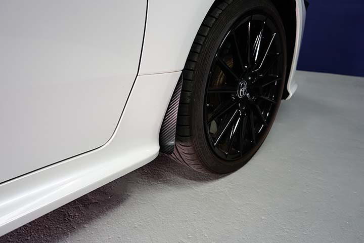 TOYOTA GR YARIS【Type:SERIES 10】Drycarbon front mad guard 2pcs/st739【for RHD&LHD】
